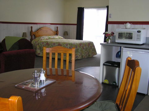 The Crays Accommodation - ACT Tourism 35