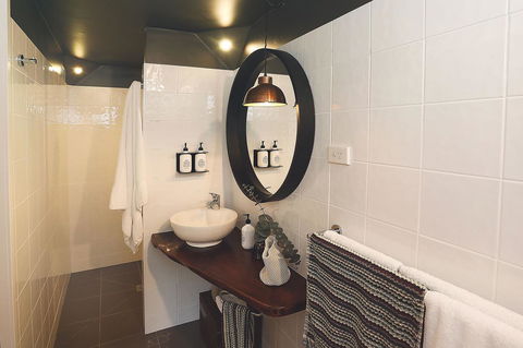 Ship Inn Stanley - ACT Tourism 16
