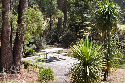 Oyster Cove Chalet - ACT Tourism 24