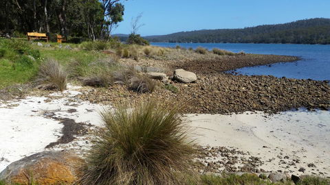 Four Seasons Waterfront Villas - ACT Tourism 24