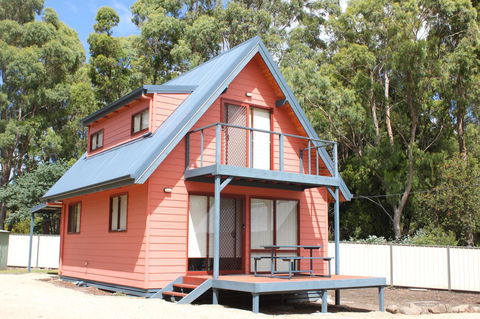 Four Seasons Waterfront Villas - ACT Tourism 20