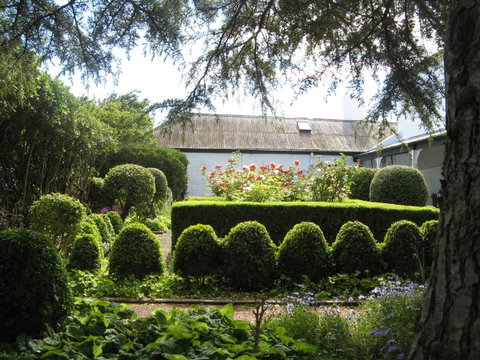 The Grove Cottages - ACT Tourism 10