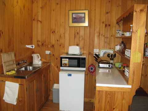 The Grove Cottages - ACT Tourism 16