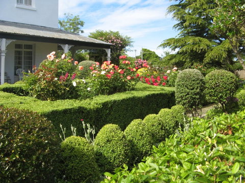 The Grove Cottages - ACT Tourism 9