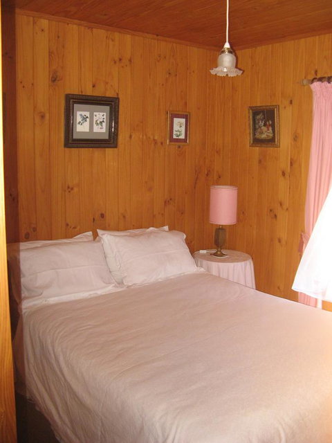 The Grove Cottages - ACT Tourism 15