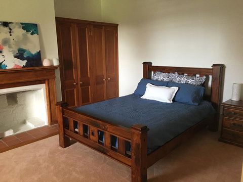 CLAYFIELD HOMESTEAD - Rustic Country Accommodation - ACT Tourism 10