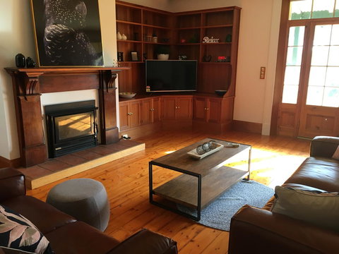 CLAYFIELD HOMESTEAD - Rustic Country Accommodation - ACT Tourism 4