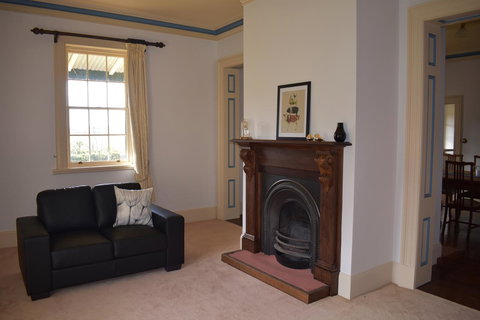 CLAYFIELD HOMESTEAD - Rustic Country Accommodation - ACT Tourism 9