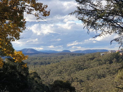 NEW Winston Cottage Leura Views & Location - ACT Tourism 2