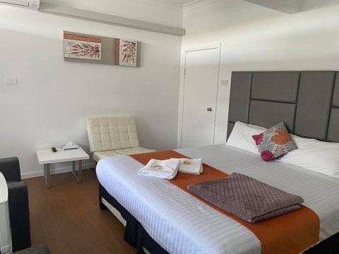 Newcastle Motel - ACT Tourism 2