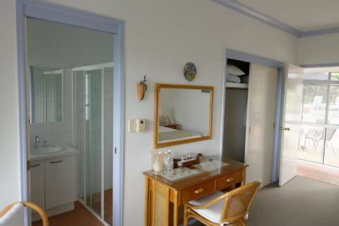 Ninderry Manor Luxury Bed And Breakfast - ACT Tourism 2