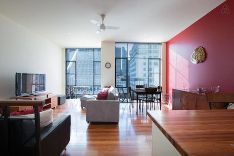 Noah - Central City Location With Views & Parking - ACT Tourism 0