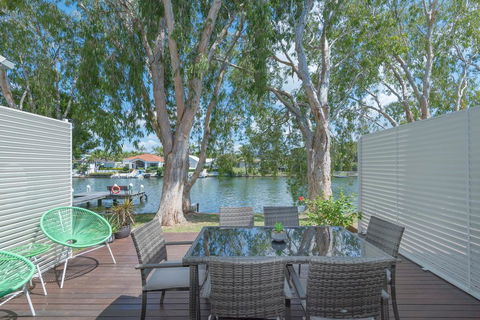 Noosa Entrance 2 Bedroom - ACT Tourism 0