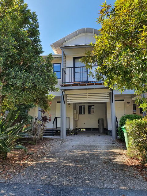 Noosa Lakes Apartments - ACT Tourism 1
