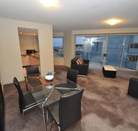 North Sydney Fully Self Contained Modern 2 Bed Apartment 2207BER - ACT Tourism
