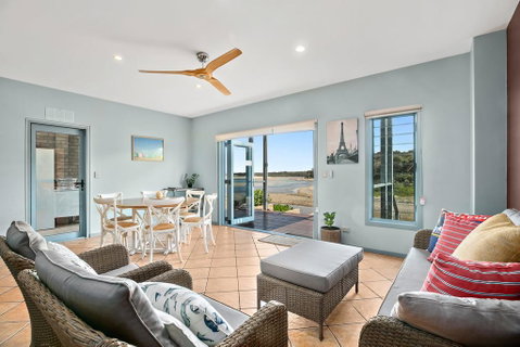 Nosie 1 - Sawtell, NSW - ACT Tourism 0