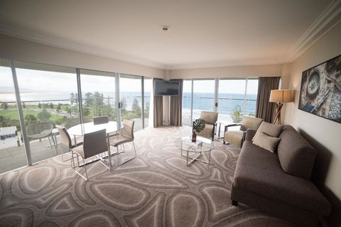 Novotel Wollongong Northbeach - ACT Tourism 1