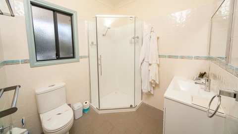 Nutkin Lodge - ACT Tourism 1