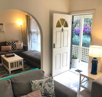 Ocean Beach Cottage - ACT Tourism
