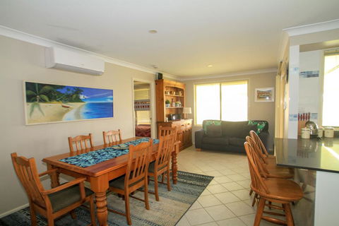Ocean Break - At Berrara - ACT Tourism 2