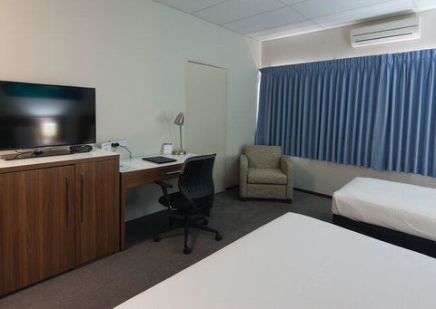 Ocean Centre Hotel - ACT Tourism 1