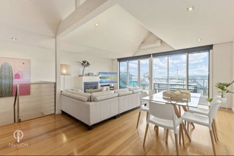 Ocean Grove House With Fantastic Ocean Views - ACT Tourism 3