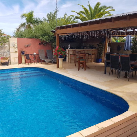 Ocean Reef Homestay - ACT Tourism 3