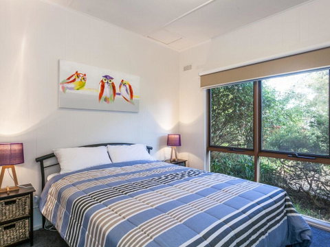 OCEANS 12 - ANGLESEA - ACT Tourism 1