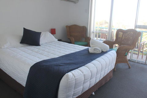 Oceanside Hawks Nest - ACT Tourism 3
