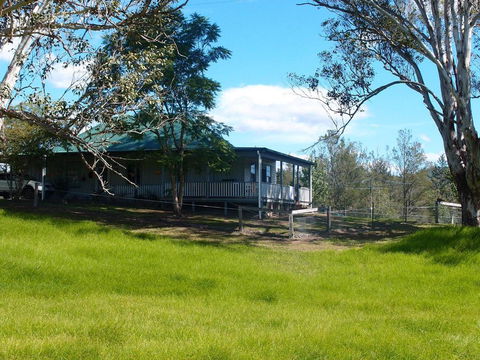 Old Schoolmaster's Cottage On The Barrington River - ACT Tourism 1