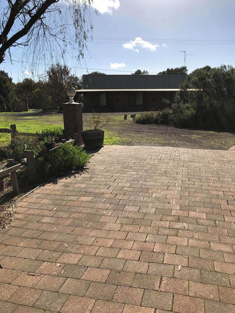 Olde Horsham Motor Inn - ACT Tourism 3