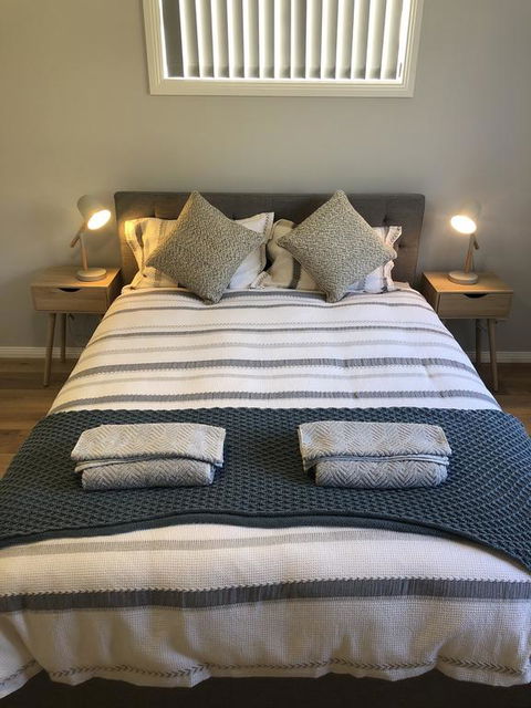 One Mile Beach Hideaway - ACT Tourism 3