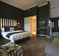 One Paddock Currency Creek Winery Villas - ACT Tourism