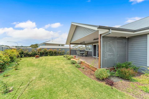 Ontario Way 1 Burrill Lake - ACT Tourism 1