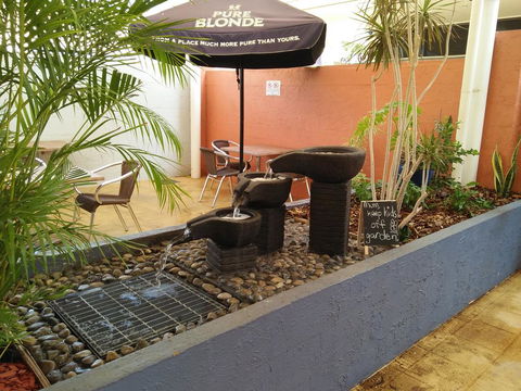 Overlander Hotel - ACT Tourism 1