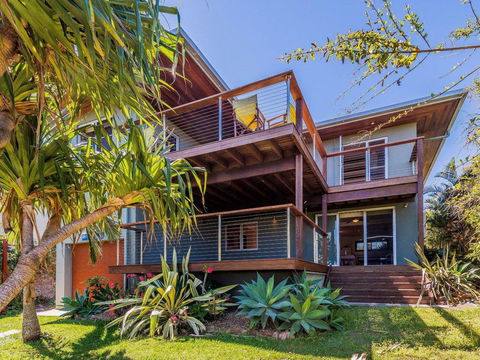 Pacifica 2 - Opposite The Beach At Brooms Head - ACT Tourism 1