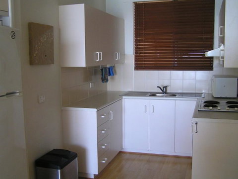Park Towers Holiday Units - ACT Tourism 3