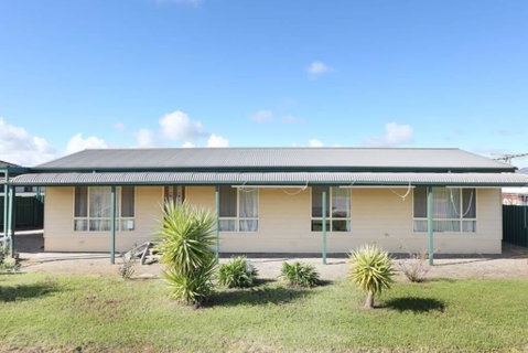 Park View, Maitland - ACT Tourism 0