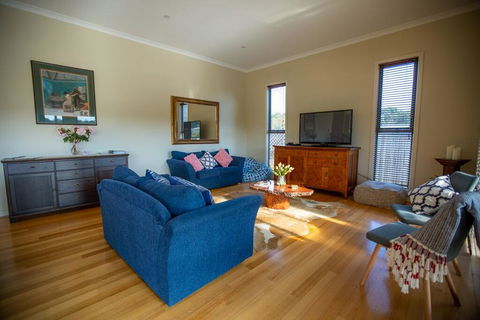 Paula's Place 8 Ti Tree Close Robe - ACT Tourism 3
