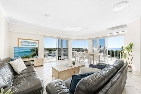 Penthouse - Private Rooftop Spa - ACT Tourism 0