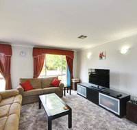 Pet Friendly - Family Holiday Home - Pets Welcome - ACT Tourism