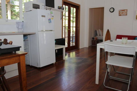 Pet Friendly Duplex In The Heart Of Palm Beach - ACT Tourism 3