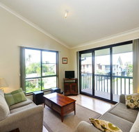 Pet Friendly on Pelican - Close to Myall River - ACT Tourism