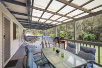 Pet-friendly Beach House  Kianga