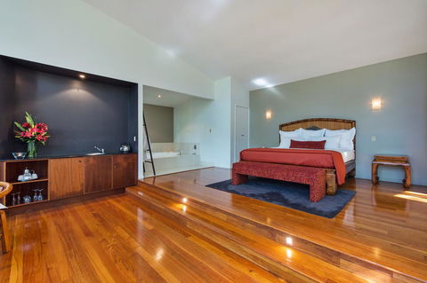 Pethers Rainforest Retreat - ACT Tourism 3