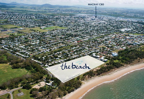 Petrie Beach Holiday Home - ACT Tourism 1