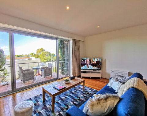 Phoenix Apartments - ACT Tourism 2