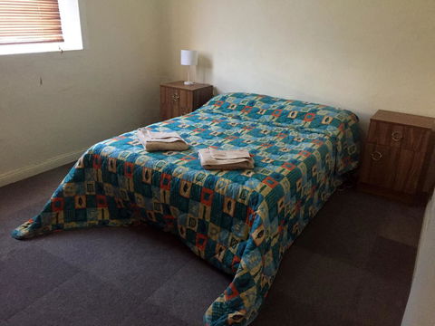 Port Wakefield Cottages - ACT Tourism 2