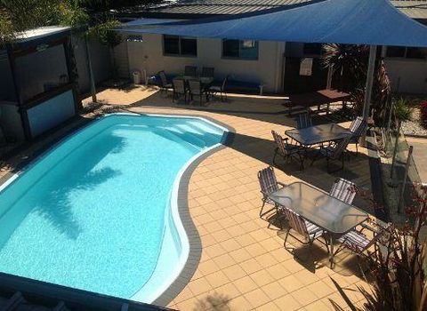 Portarlington Beach Motel - ACT Tourism 1
