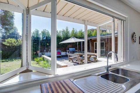 Portsea Place - ACT Tourism 1